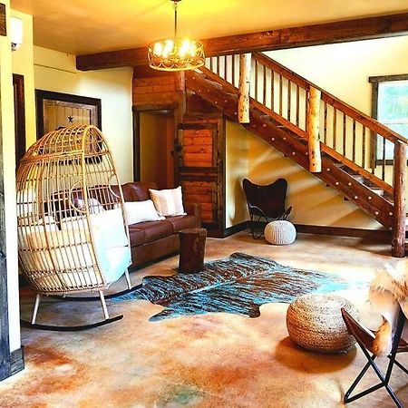 Waterfront Houston Hide Out In A Magical Forest Waller Exterior photo