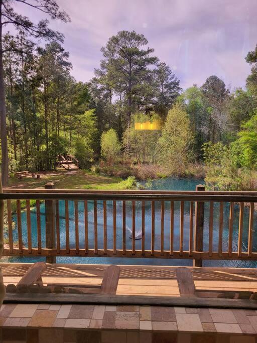 Waterfront Houston Hide Out In A Magical Forest Waller Exterior photo
