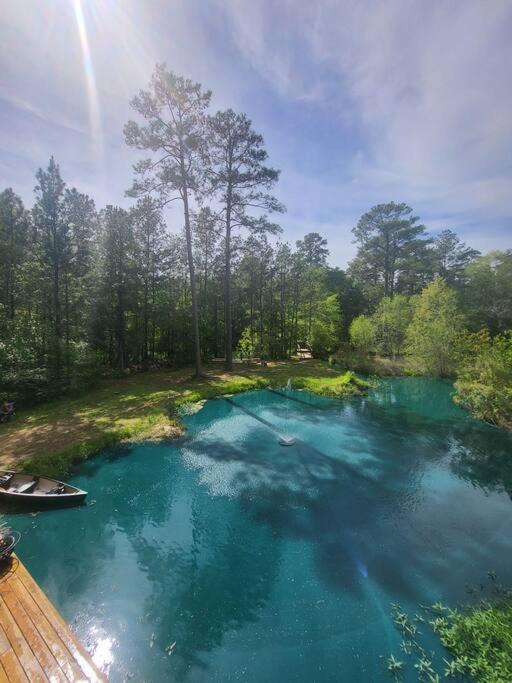 Waterfront Houston Hide Out In A Magical Forest Waller Exterior photo