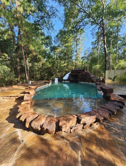 Waterfront Houston Hide Out In A Magical Forest Waller Exterior photo