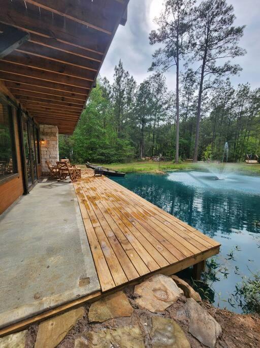 Waterfront Houston Hide Out In A Magical Forest Waller Exterior photo