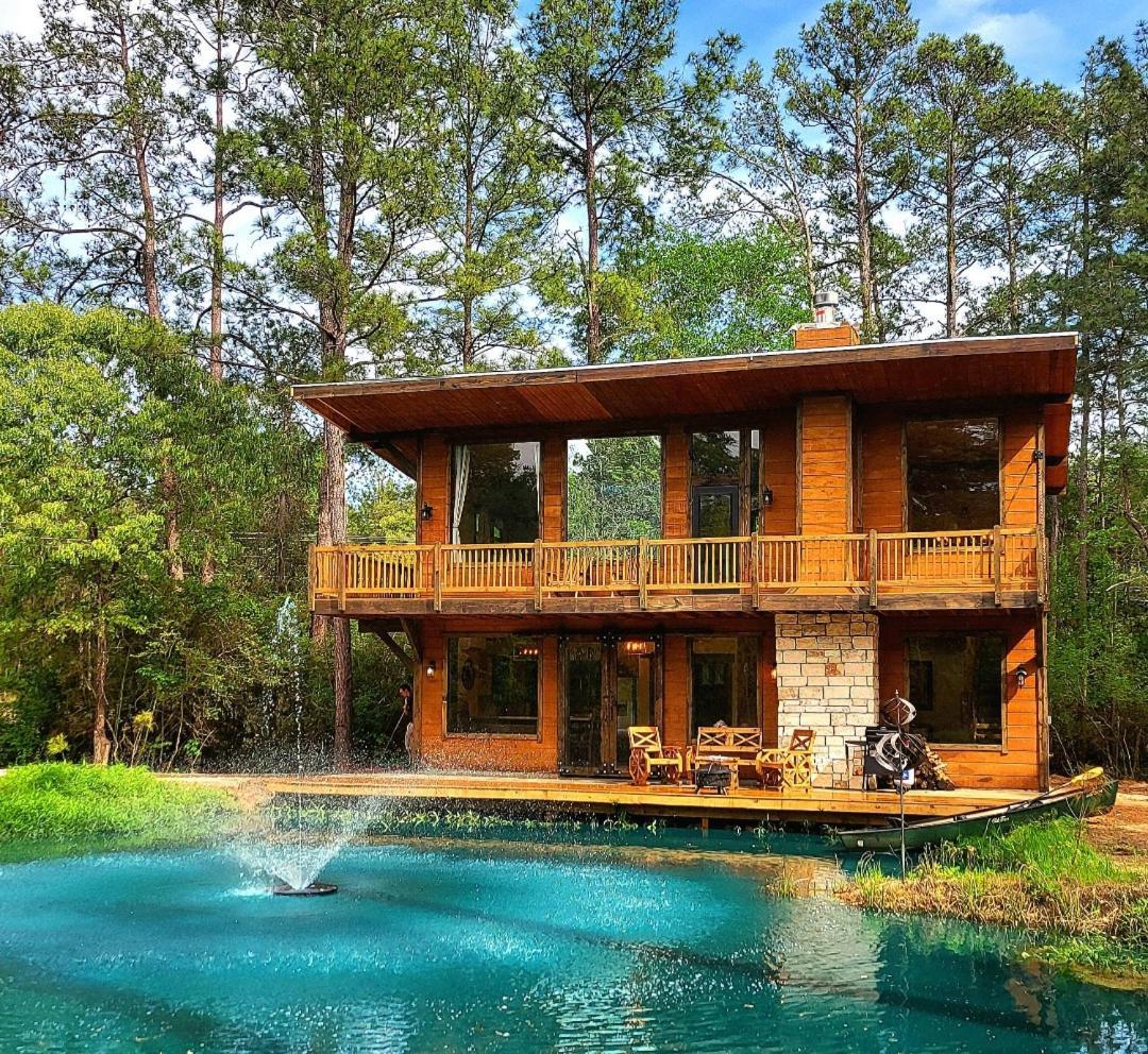 Waterfront Houston Hide Out In A Magical Forest Waller Exterior photo
